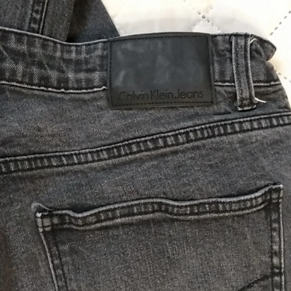 Calvin Klein Jeans - Picture 8 of 10